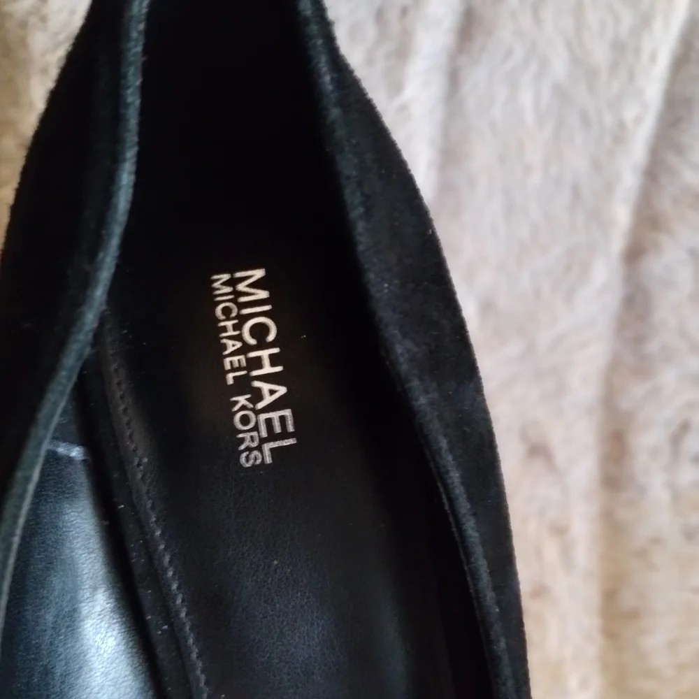 Michael Kors Black Suede Block Heel Pumps Statement Metallic Heel Designer